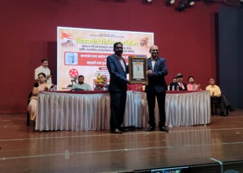 डॉ शाम जाधव यांना चित्रपट श्रुष्टितील दादासाहेब फाळके पुरस्काराने सन्मानित.