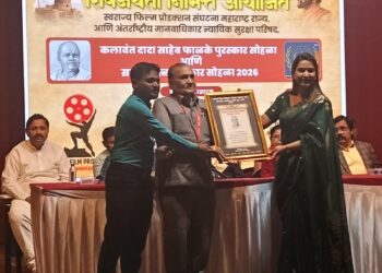 मा. श्री चंदनमल जी बाफना यांना चित्रपट श्रुष्टितील दादासाहेब फाळके पुरस्काराने सन्मानित.